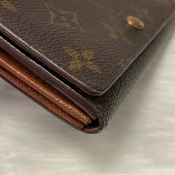Louis Vuitton Porte-Monnaie Billets Tresor Monogram - Picture 5 of 10